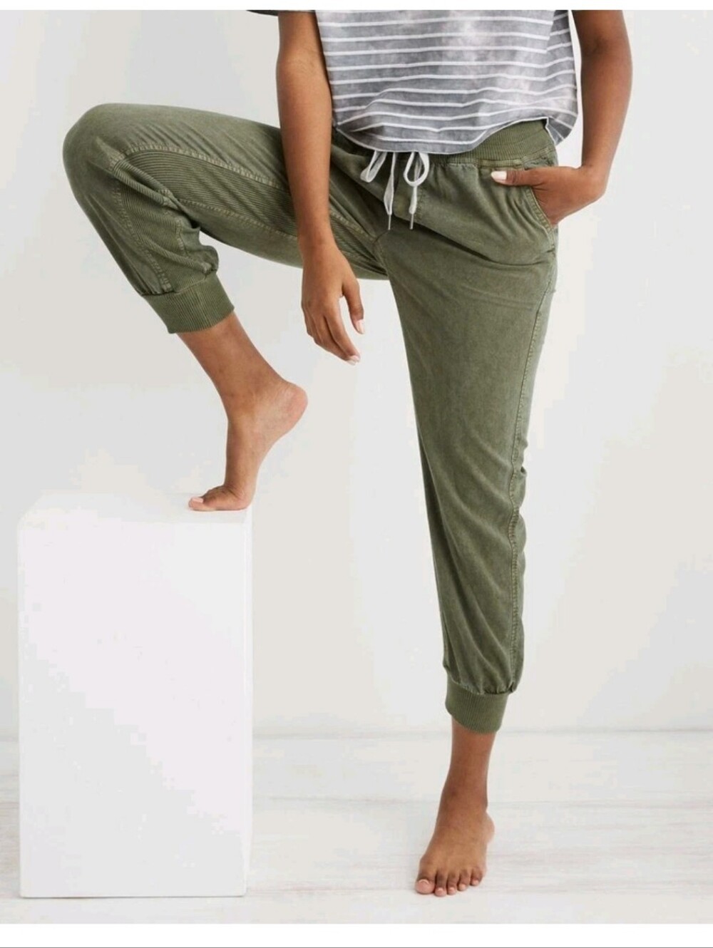 Aerie Olive Ribbed Woven Joggers